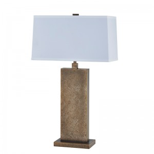 Διακοσμητικό λάμπα επιτραπέζιου λάμπα σιδήρου στην είσοδο του δημόσιου χώρου