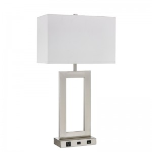 Gatsby One Light Table Lamp με φινίρισμα νικελίου, ένα διακόπτη rocker/off, μια βολική έξοδο και μια θύρα USB